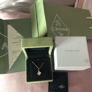 Van Cleef & Arpels necklace